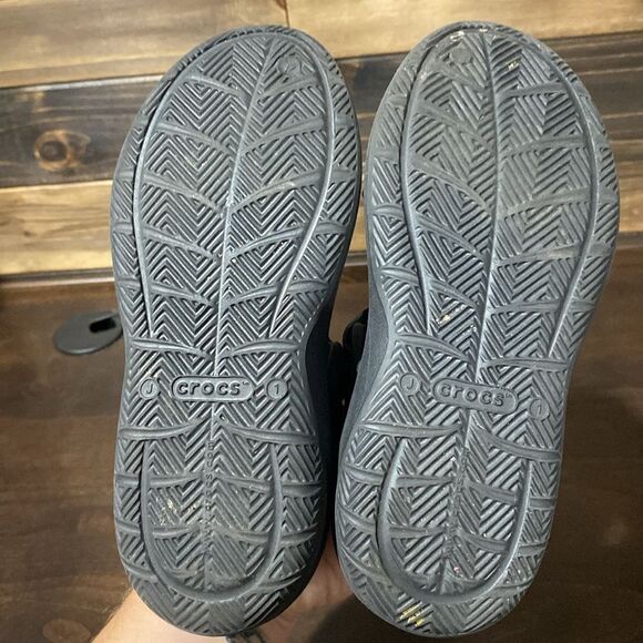 Crocs Swiftwater Jr Black Velcro Sandals Size 1 - Picture 7 of 10